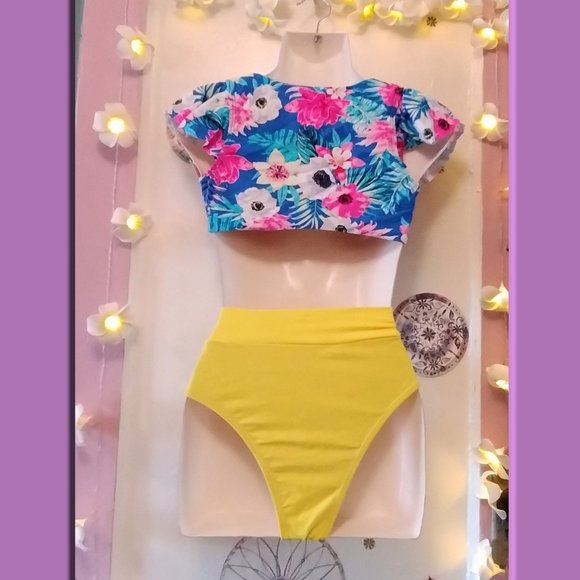 Mstuming (S) Floral Bikini - Picture 5 of 8